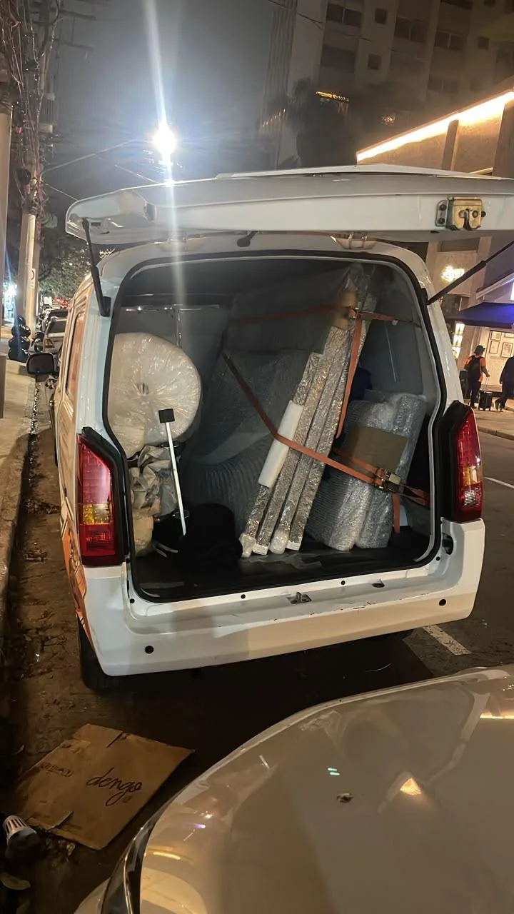 Obra de arte preparada para transporte e entrega